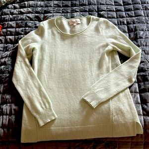 Ellen Tracey 100% Cashmere sweater please read! Beautiful light green size M